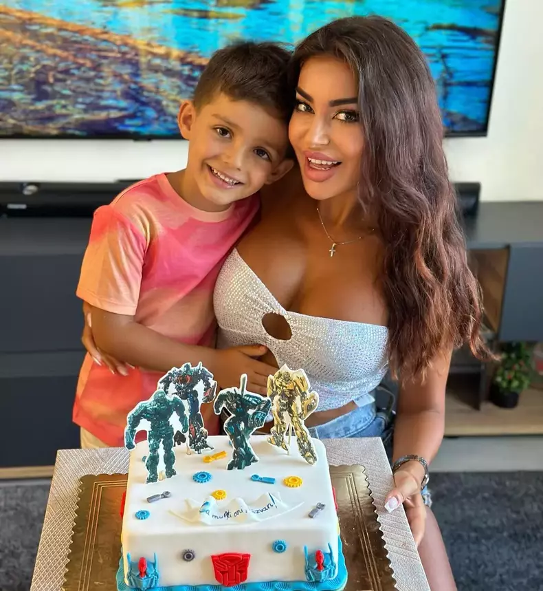 io7