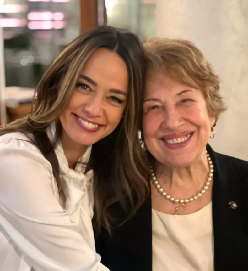 cum-arata-mama-andreei-raicu-1