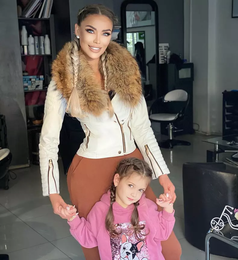 Bianca Drăgușanu și fiica ei, Sofia Natalia (5)