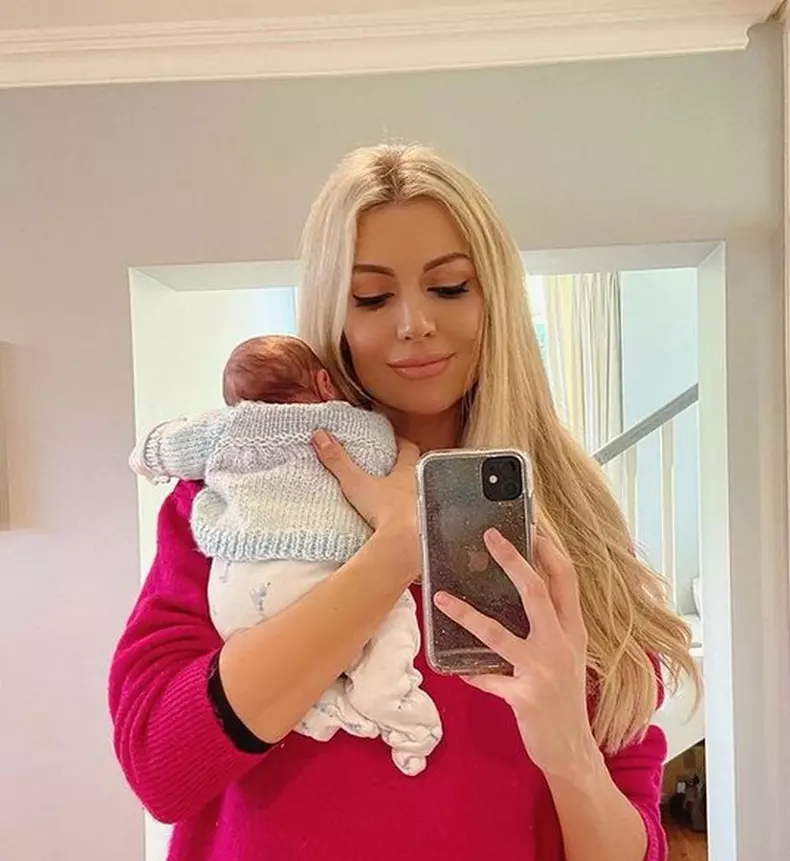 Rosanna-Davison-mama-gemeni1