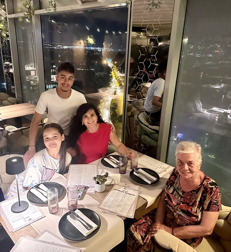 366015777_10022312454475330_6224885730524500916_n