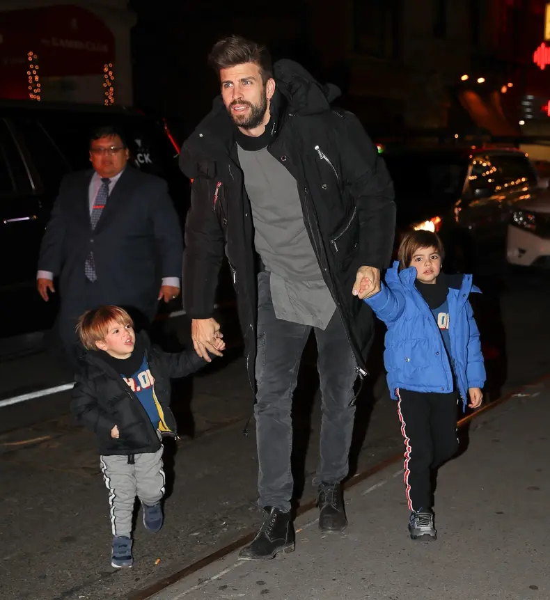 *EXCLUSIVE* Gerard Pique and Shakira take their kids to Hunt & Fish Club for a family dinner in NYC