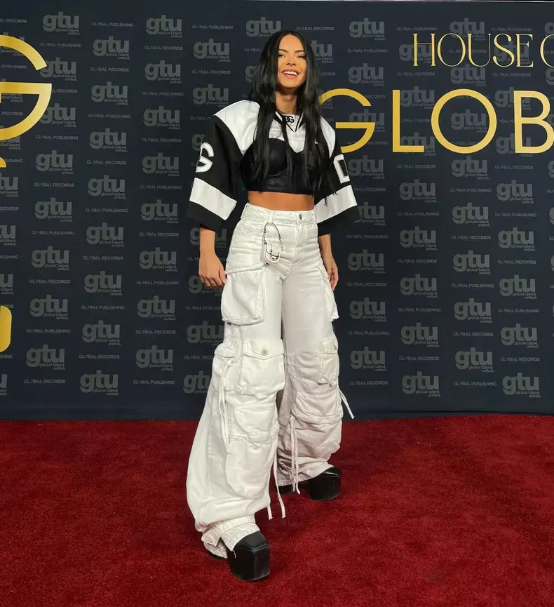 Inna, o nouă apariție incendiară. În ce ipostază s-a fotografiat și de ce s-au revoltat fanii. „Ce zic părinții ei” (1)