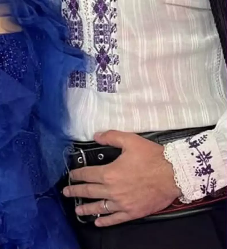 Valentin Sanfira încă mai poartă verigheta