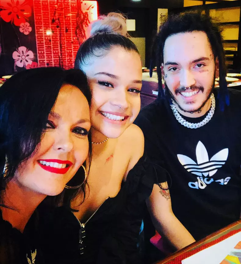 60067727_2214139475322486_7138258632616968192_n