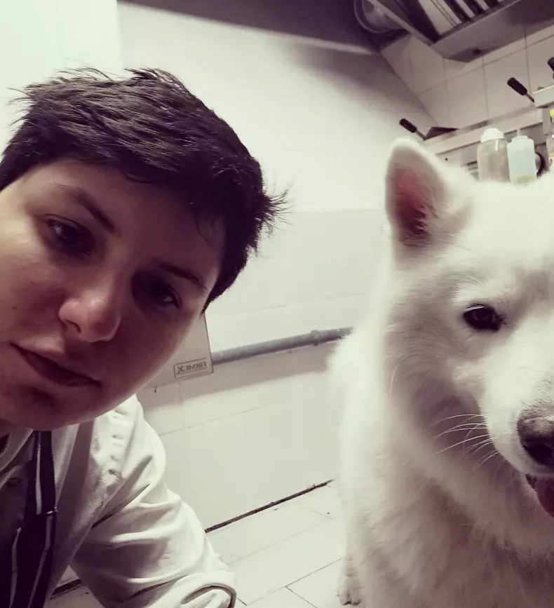 cine-este-cristina-malai-chefi-la-cutite1