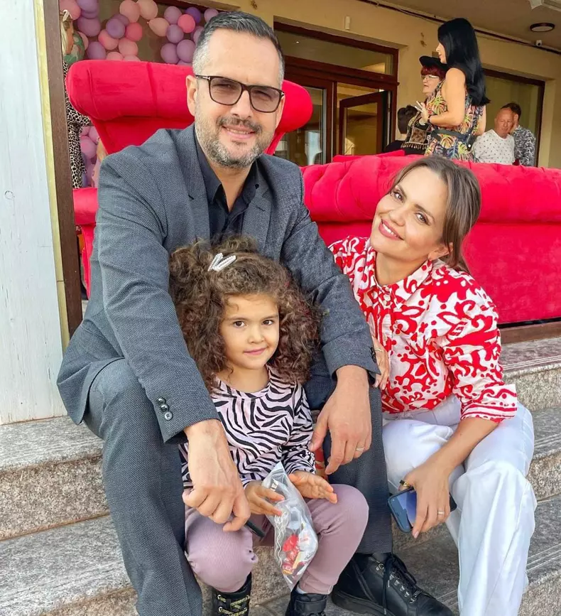 MADALIN AIONESCU FIICA