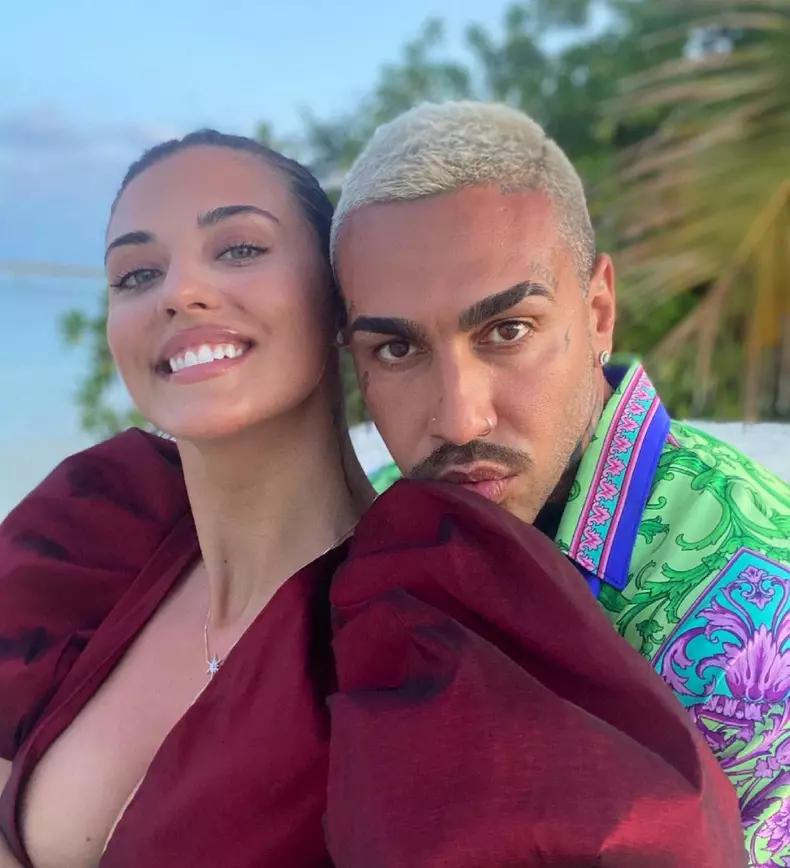 Alex Velea, aniversare pe plajele din Maldive. Ce mesaj i-a transmis Antonia partenerului său