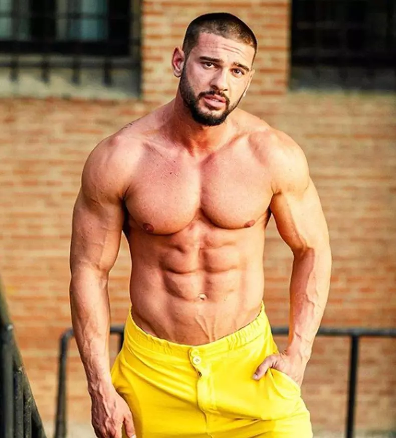 ce-a-facut-dorian-popa-in-ziua-in-care-a-implinit-32-de-ani.-ce-surpriza-pentru-artist