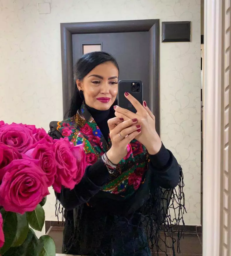 Andreea-Mantea-7-1-927x1024