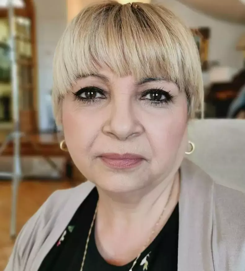 Nuami-Dinescu-n-a-plecat-in-concediu-vara-asta-3