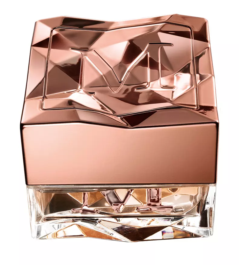 03_Apa_de_parfum_by_Marcel_69_99_lei_Oriflame.jpg