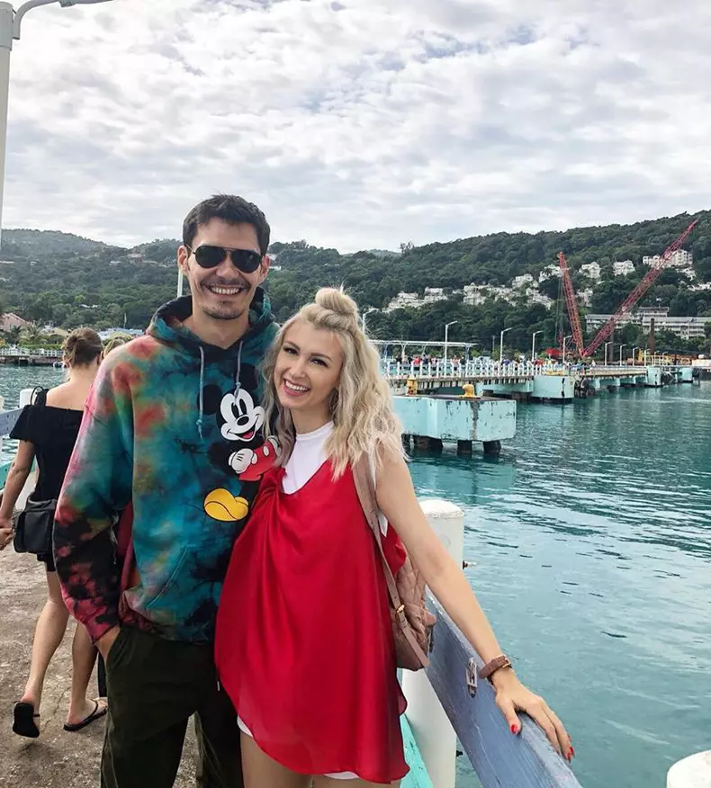 Andreea Bălan se relaxează sub soarele Mexicului (5)