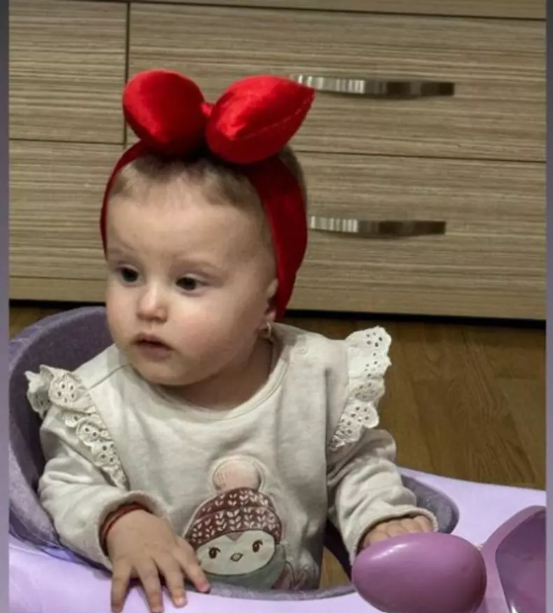 fetita-daniela-crudu