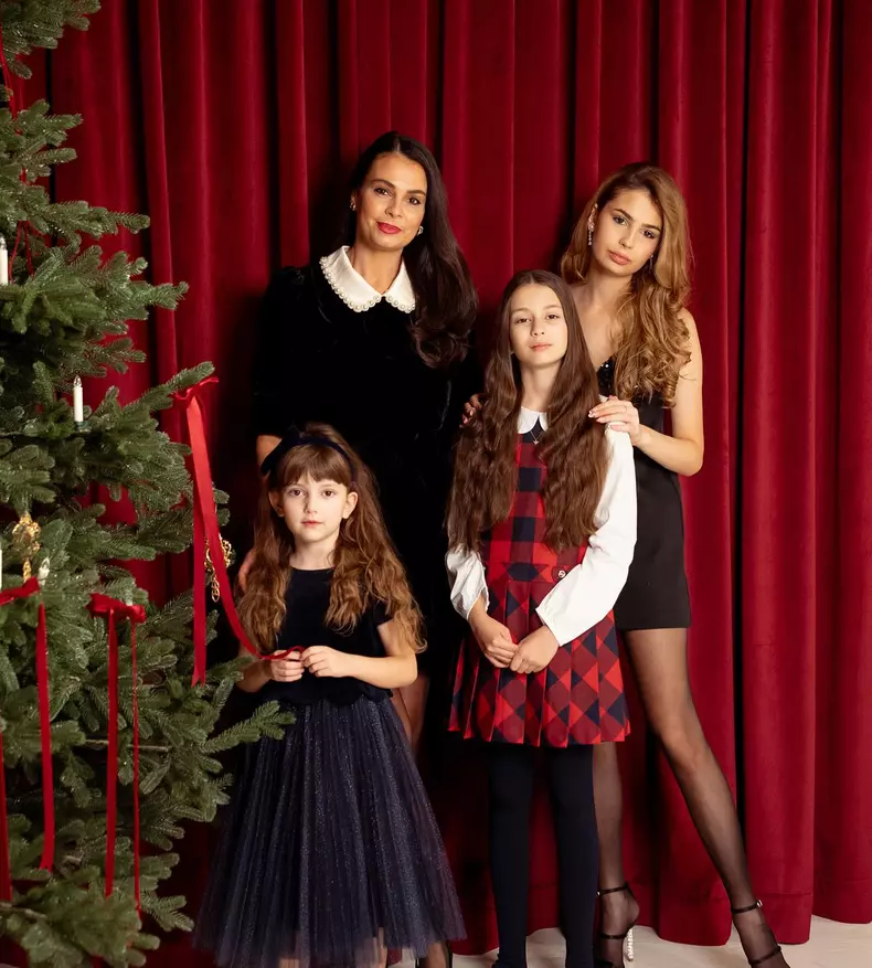 Anca Serea și fiicele ei, Sarah, Ava și Leah (2)