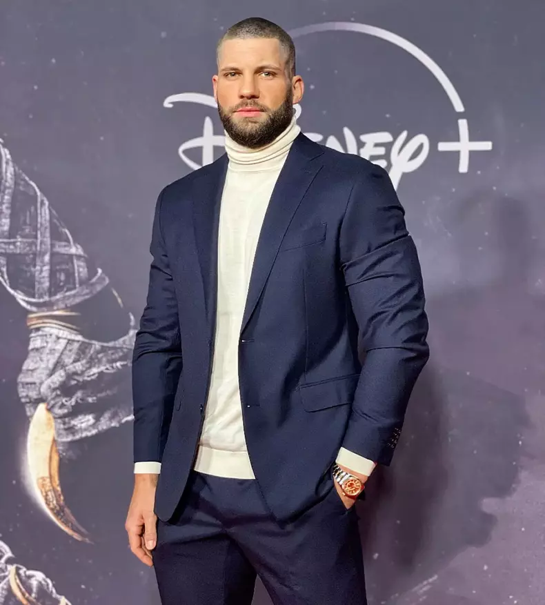 Cine-este-Florian-Munteanu-actorul-roman-care-a-primit-un-rol-in-sezonul-3-din-„Vikingii-4