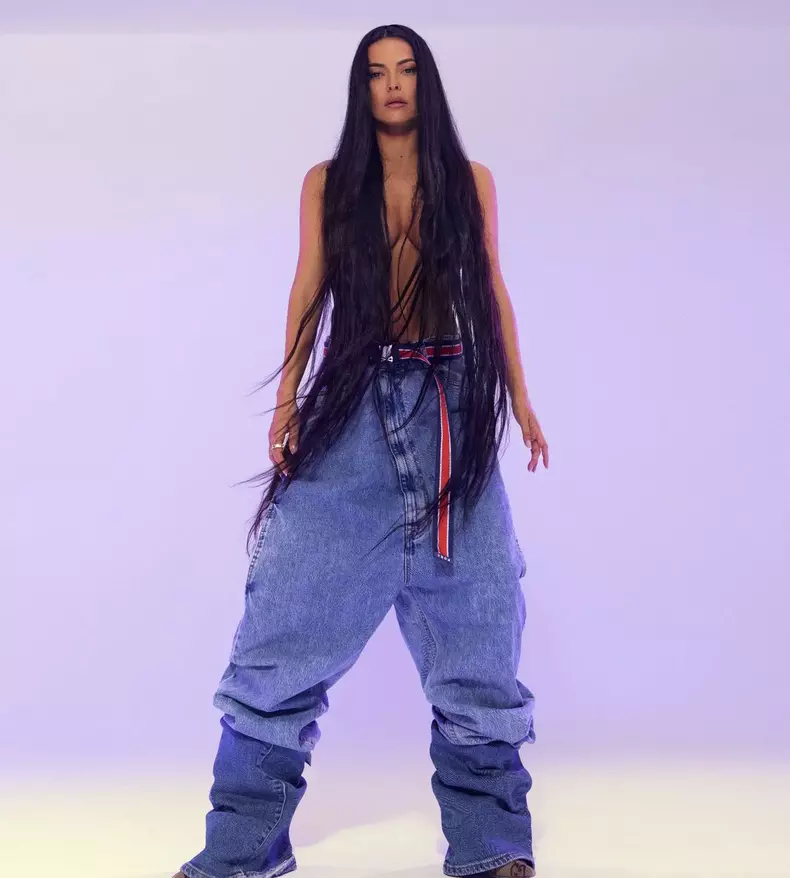 Inna s-a logodit