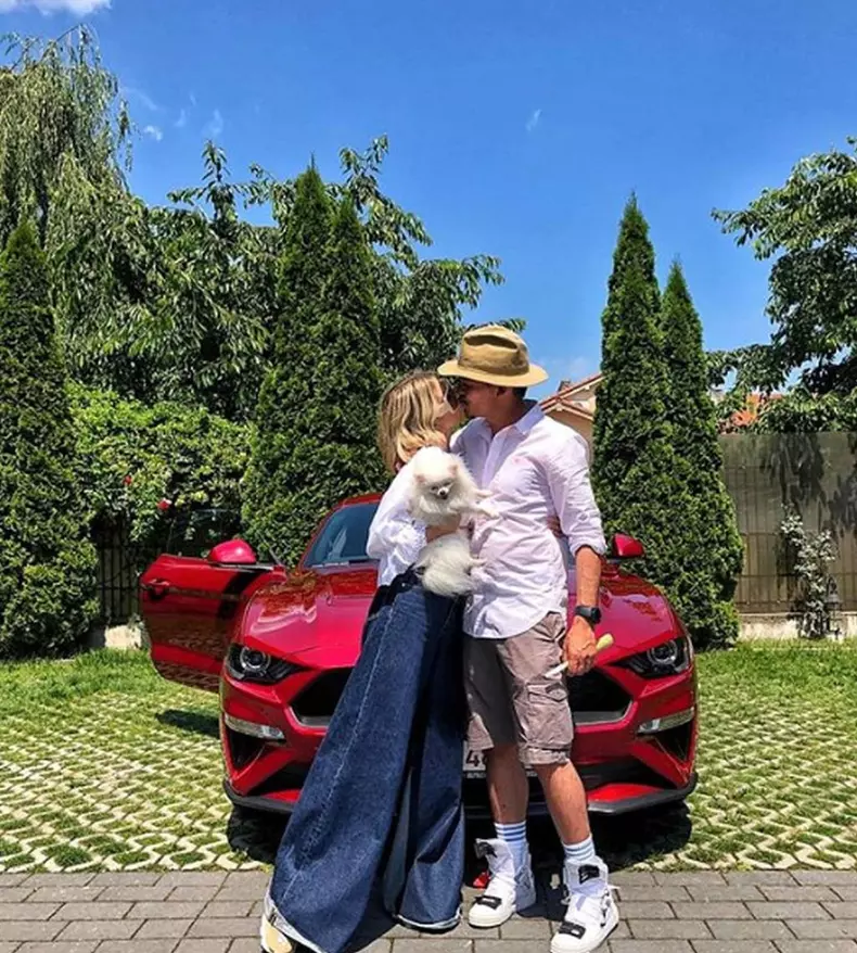 Lidia Buble, mașină cadou de la Răzvan Simion (1)