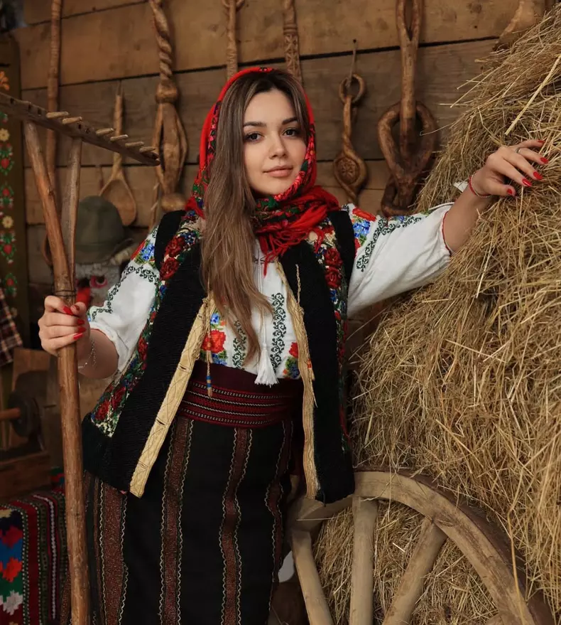 ilinca-simion-sotia-lui-george-simion (1)