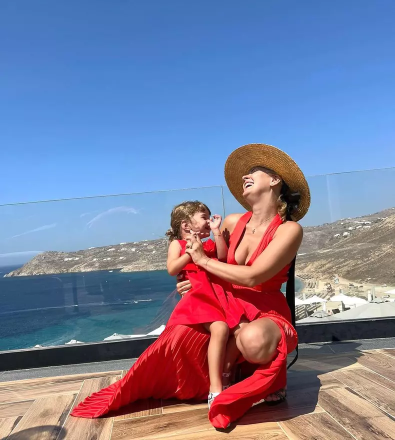 Alessandra-Stoicescu-vacanta-de-vis-in-Mykonos-4