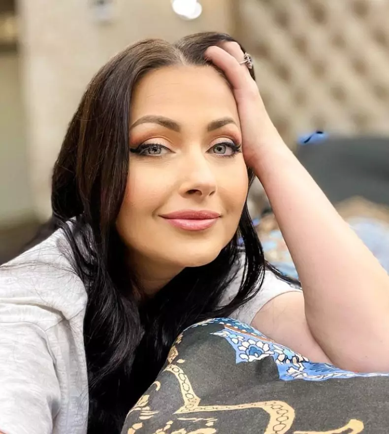 Gabriela-Cristea-imagine-rusinoasa.-Fanii-nu-au-iertat-o-2