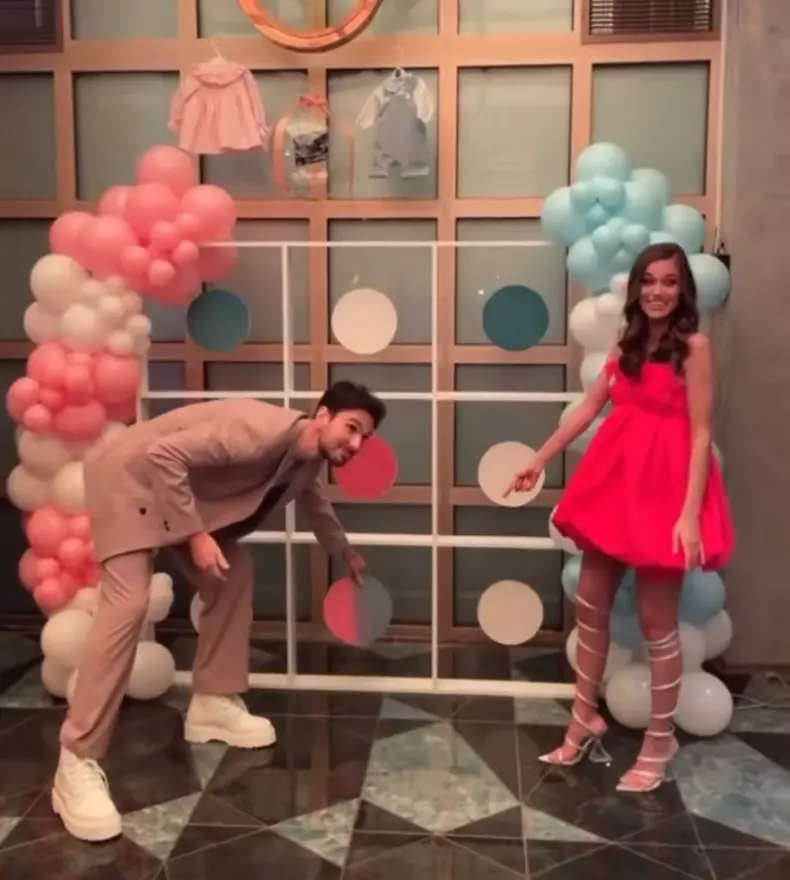 theo-rose-a-dezvaluit-sexul-bebelusului-6-919x1024-1