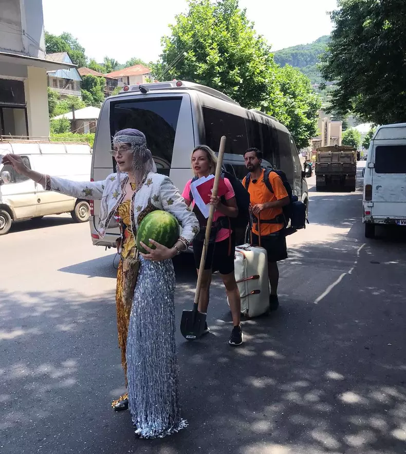 iulia-albu-asia-251654760_663263064839970_4368335638767556625_n