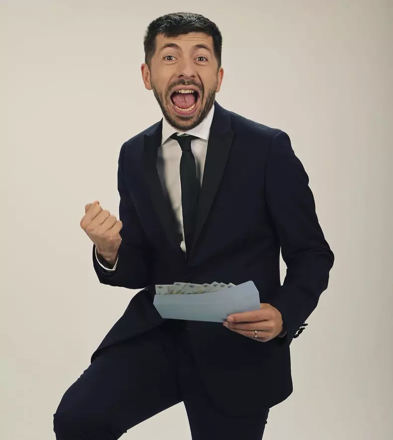 nunta-pe-bani-tot-ce-trebuie-sa-stiti-despre-al-doilea-film-al-lui-mircea-bravo.-poveste-distributie-trailer-3