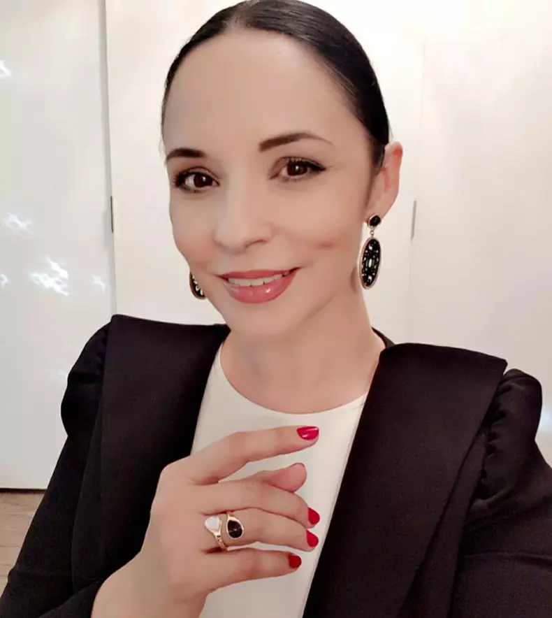 Andreea-Marin-1-4