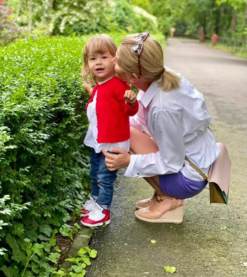 Fiica Alessandrei Stoicescu a împlinit 2 ani! Cum arată micuța Sara (5)