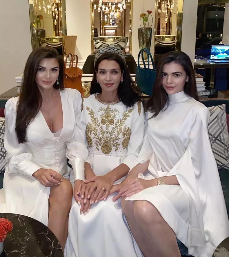 Monica, Ramona și Alina Gabor