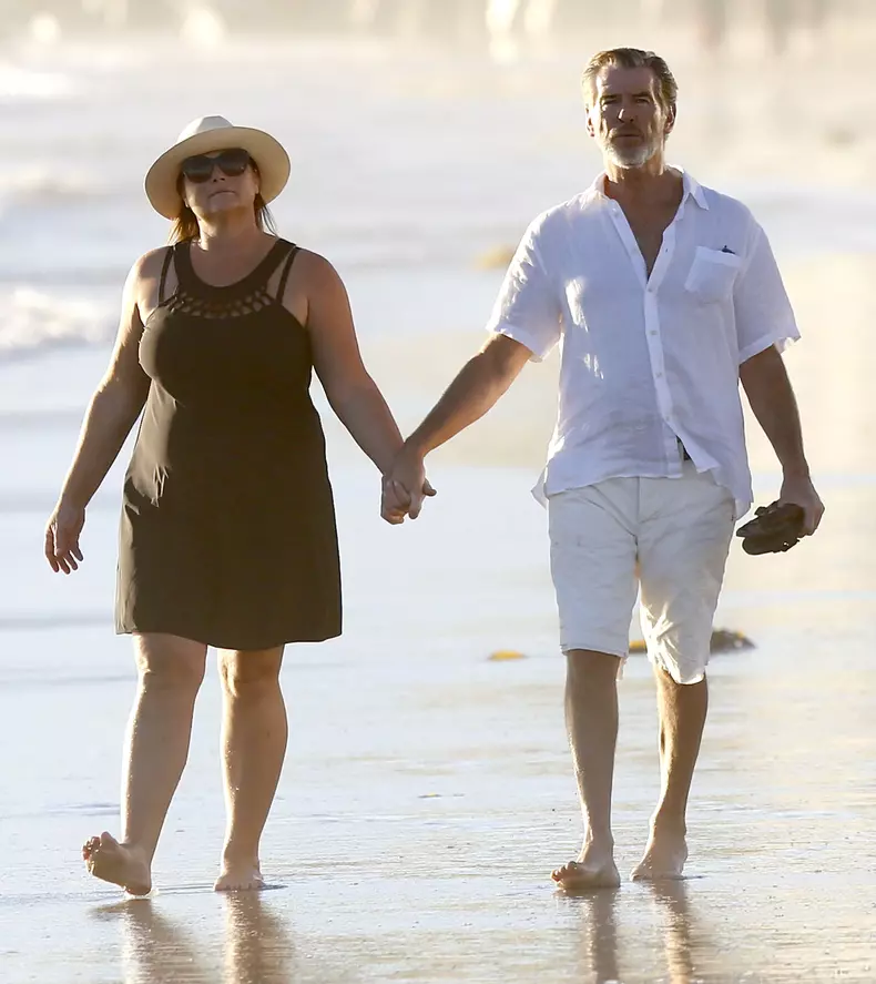 Exclusive... Pierce Brosnan & Keely Shaye Smith Out For A Romantic Beach Stroll