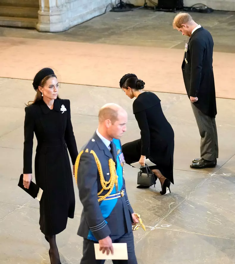Secretul lui Kate Middleton: de ce ea a reușit să se adapteze vieții regale, iar Meghan Markle a dat greș