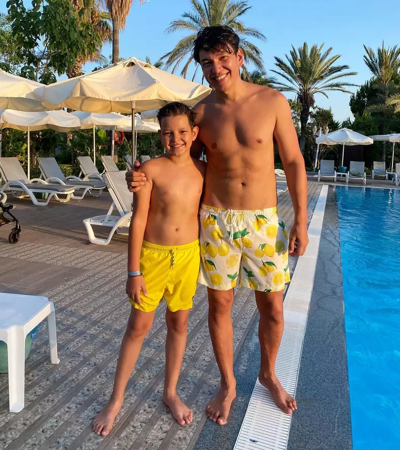 Elena Gheorghe și soțul ei, Cornel Ene, împlinesc luna aceasta 10 ani de la căsătorie (2)