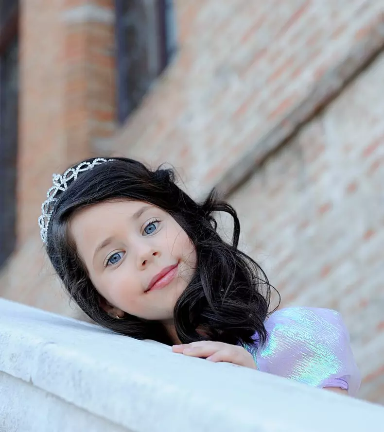 0_andreea_marin_violeta_4.jpg