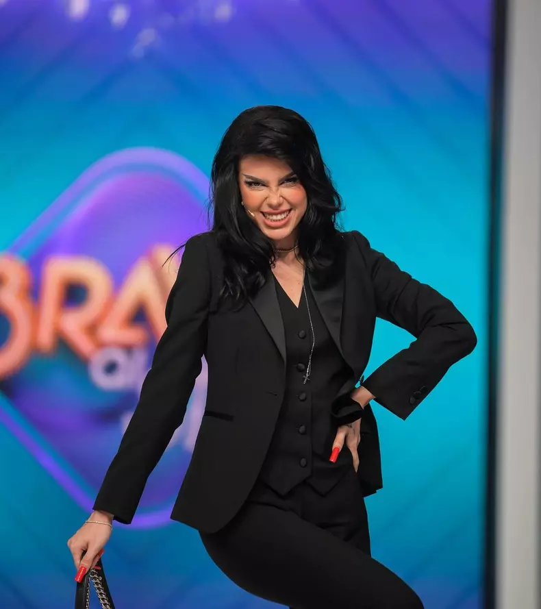 ce-face-alexandra-cu-banii-marele-premiu-de-la-bravo-ai-stil-2023-6