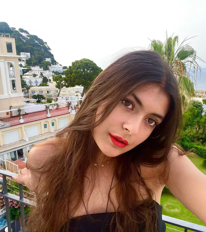 cum-arata-mayra-daria-fiica-lui-ilie-dumitrescu-6