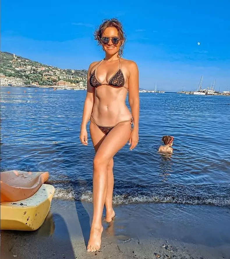 cristina-siscanu-plaja