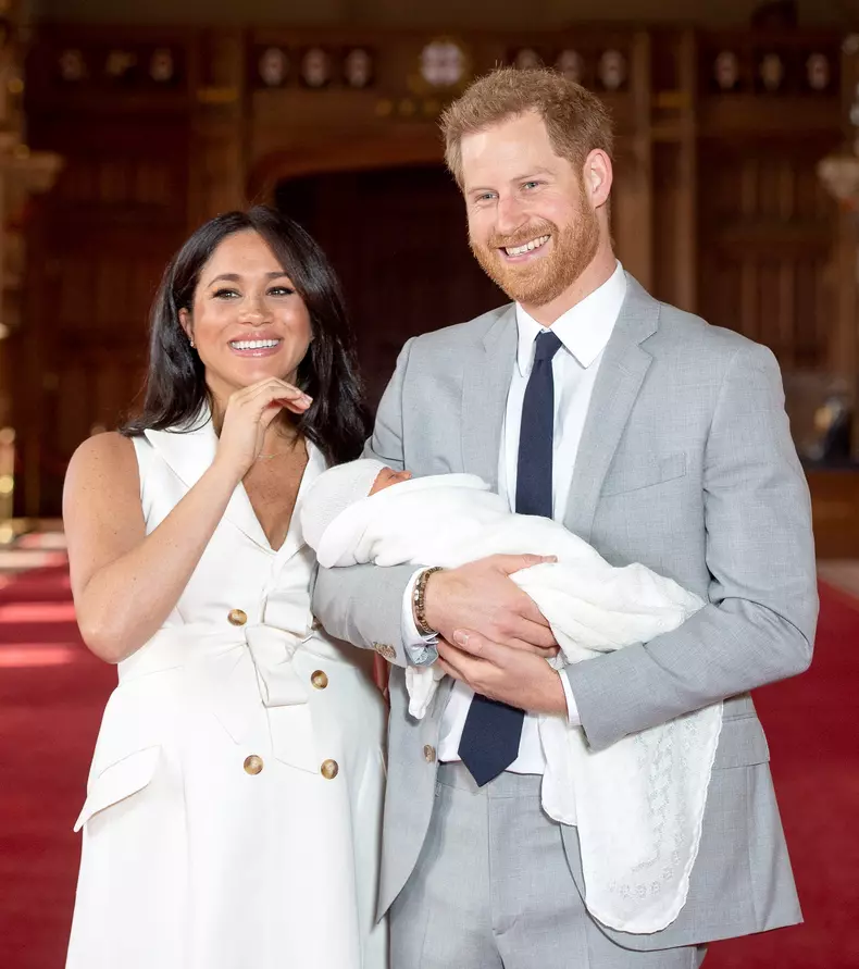 Regulile stricte pe care Meghan Markle și prințul Harry trebuie să le respecte când își vor boteza copilul