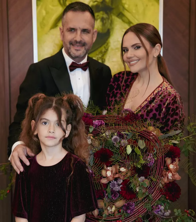 Cristina Șișcanu, Mădălin Ionescu și fiica lor, Petra