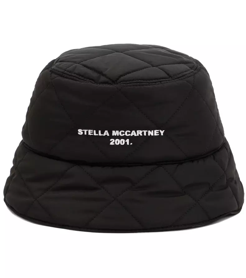 Pălărie din nailon, Stella McCartney, 161,99 euro, www.cettire.com