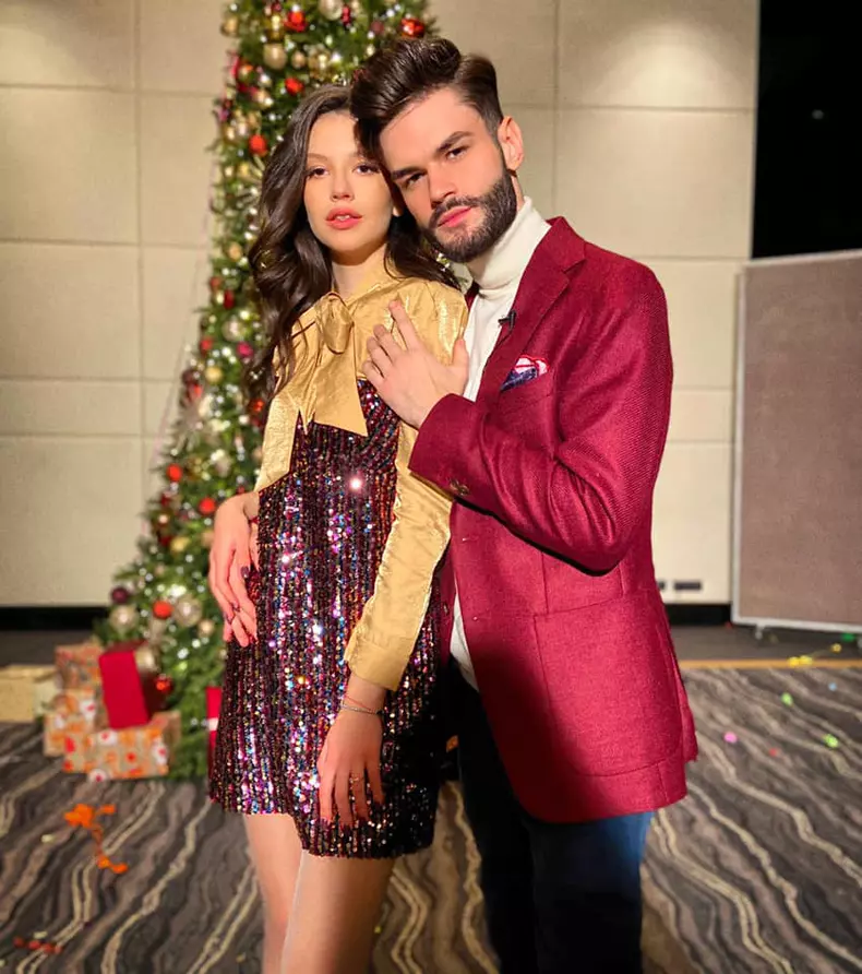 cleopatra-stratan-de-craciun