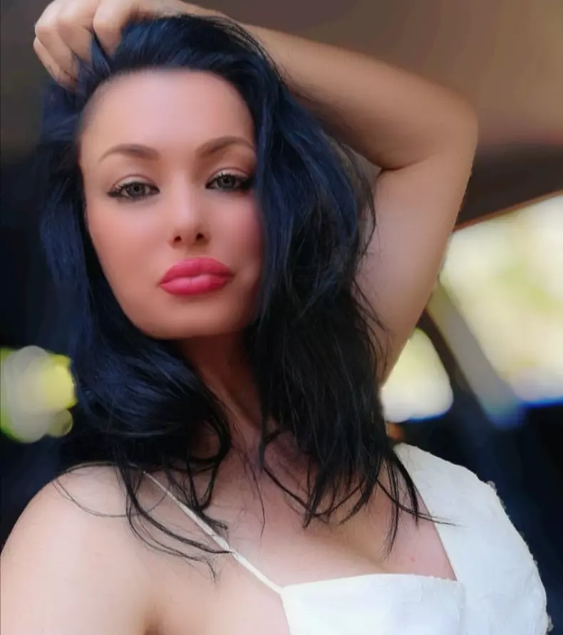 ce-s-a-ales-de-simona-sensual-cum-a-ajuns-acum-pe-calea-credintei2