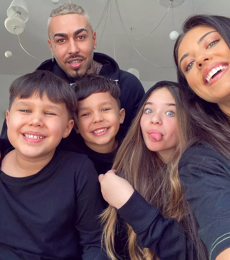 Antonia, primul pictorial împreună cu fiica ei (3)