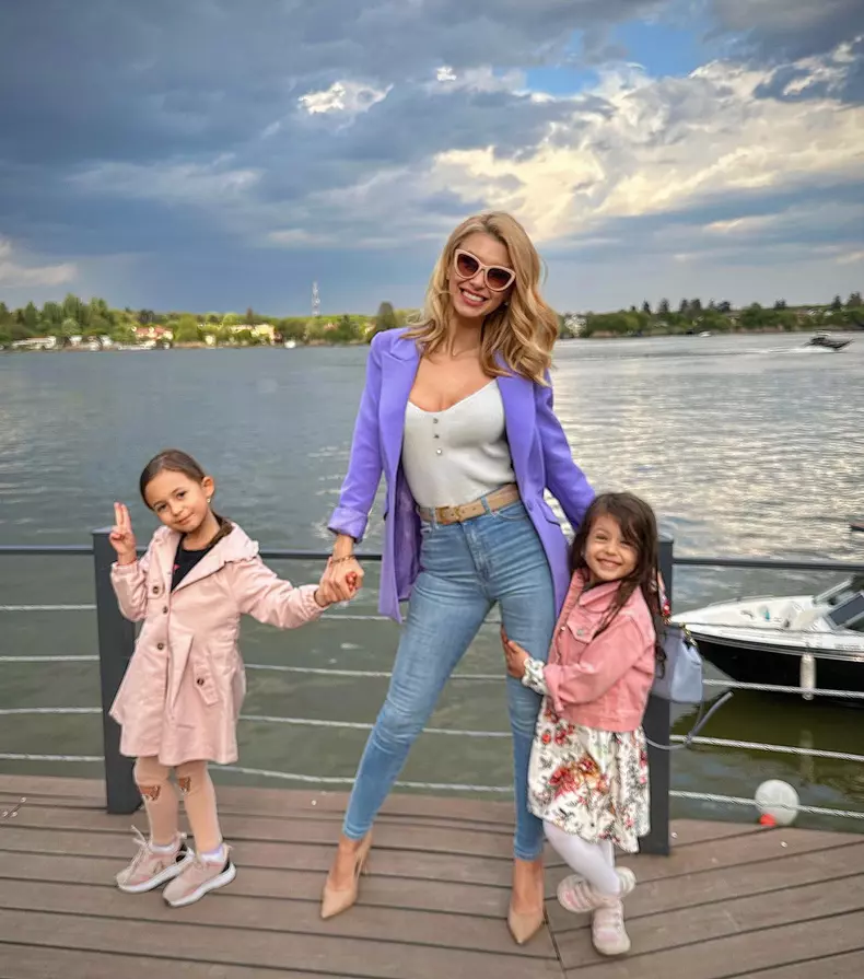 andreea-balan-si-fetitele