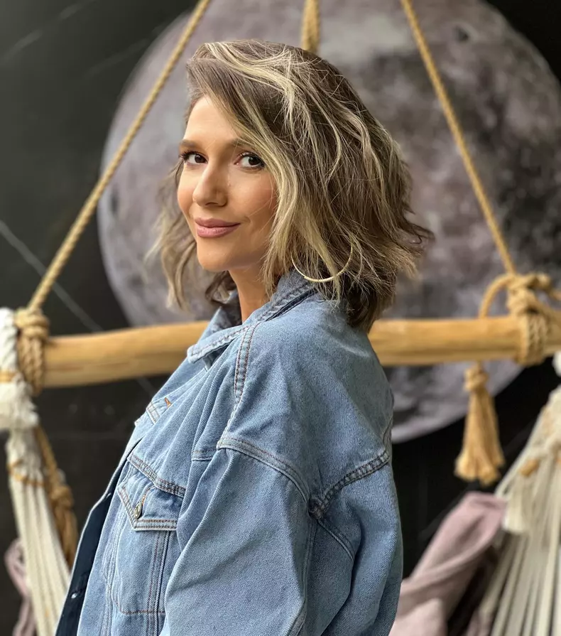 adela popescu facebook 1