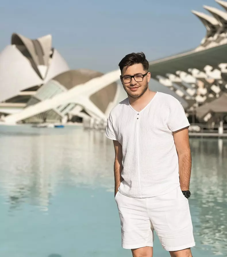 valentin poienariu arts