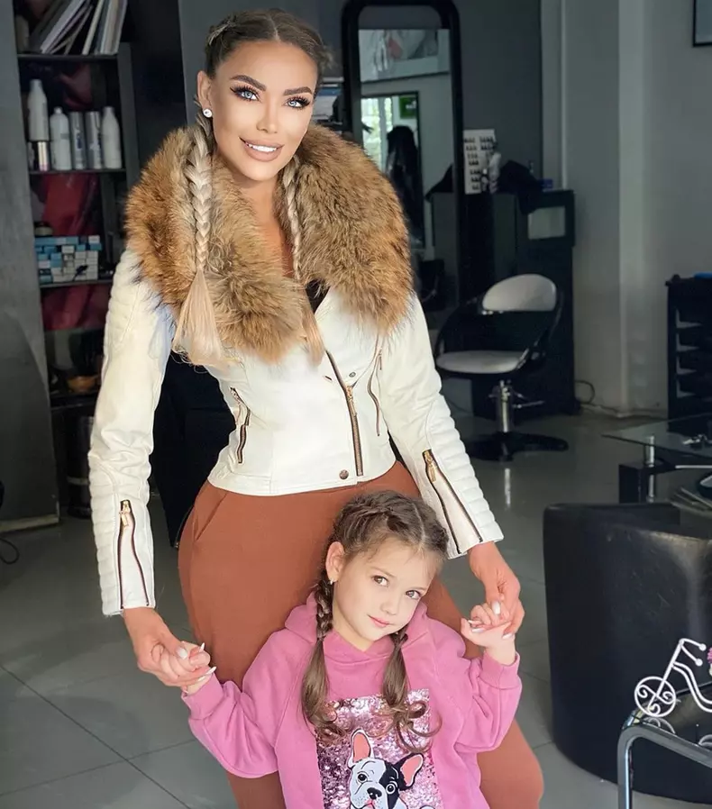Bianca Drăgușanu și fiica ei, Sofia