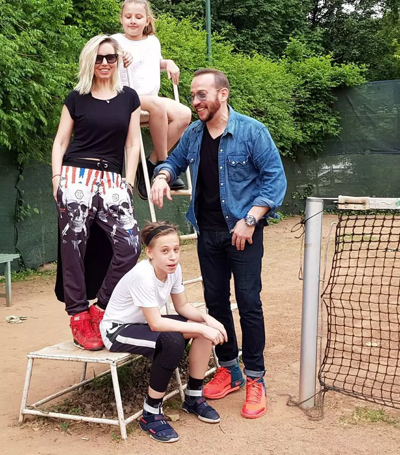Mihaela-Cernea-si-Costin-Craioveanu-au-doi-copii-mari
