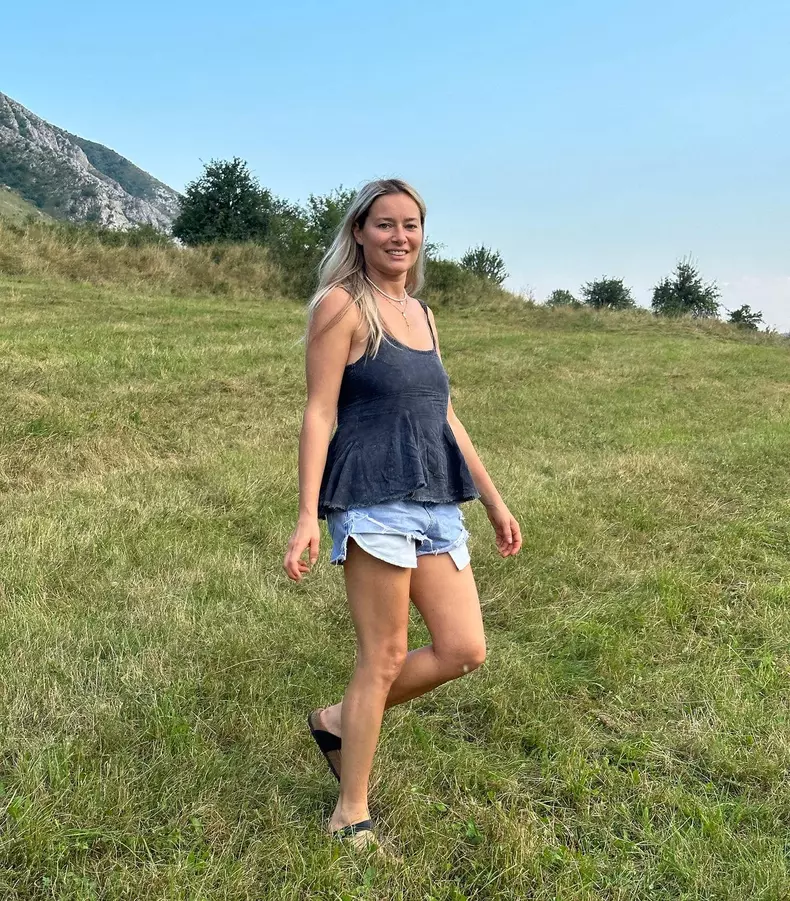 laura cosoi in munti